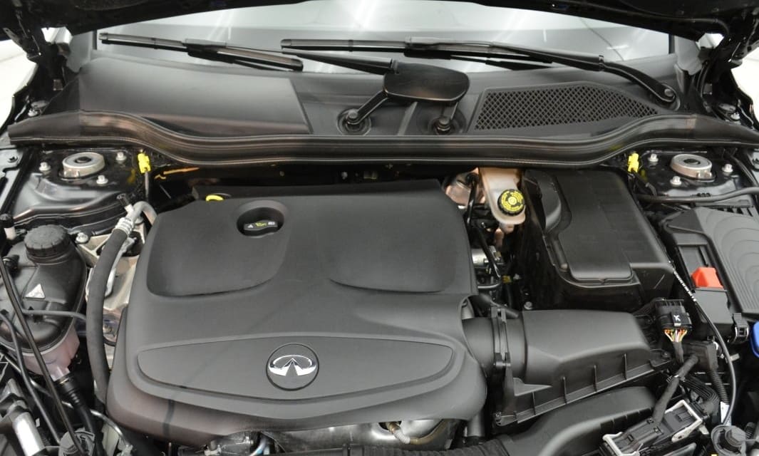 Зарядка аккумулятора Infiniti