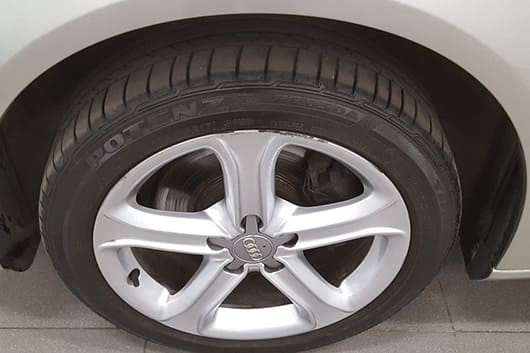 Снять секретку с колеса Audi Q3