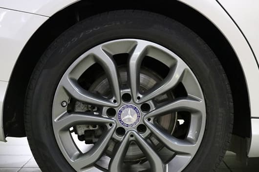 Снять секретку с колеса Mercedes B Class