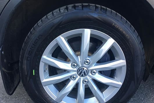 Снять секретку с колеса Volkswagen Passat